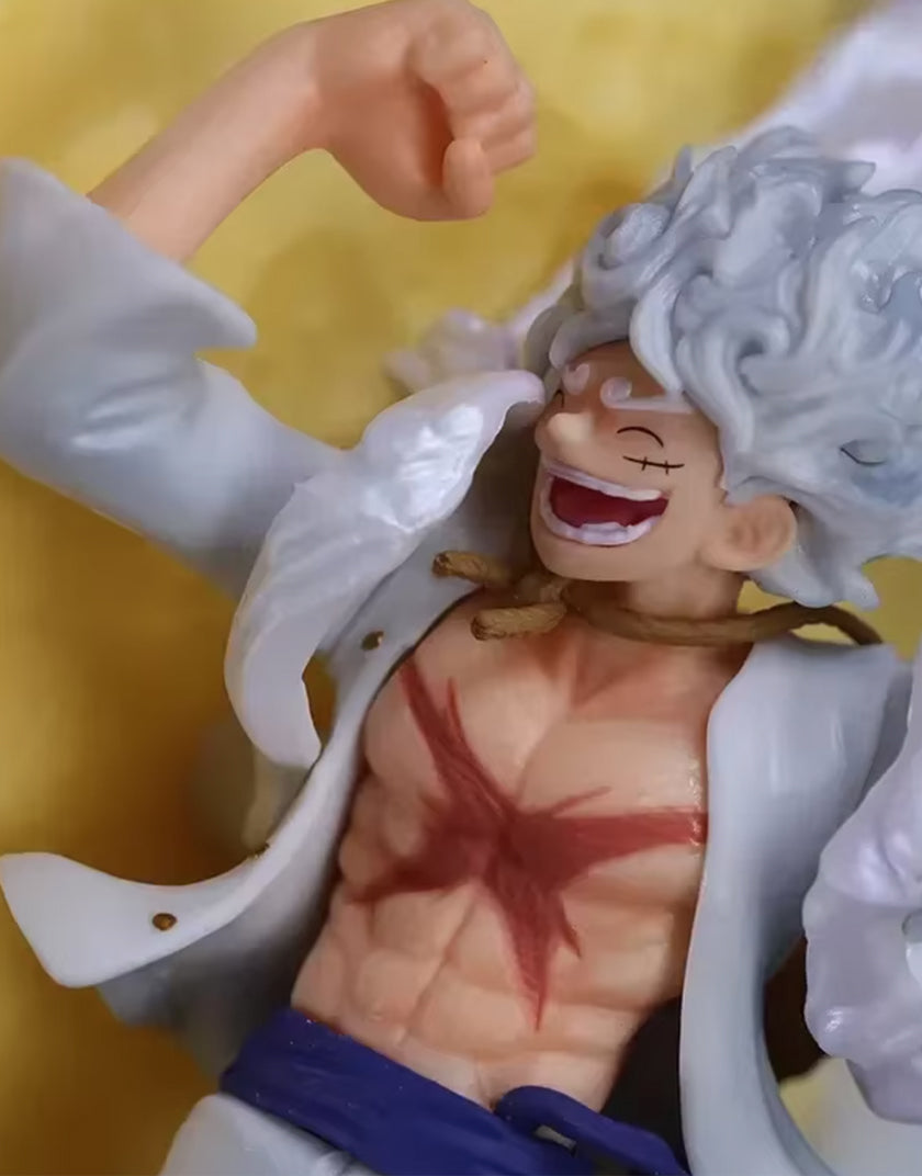 Action Figure e Luce Notturna One Piece - Luffy Gear Five 30cm