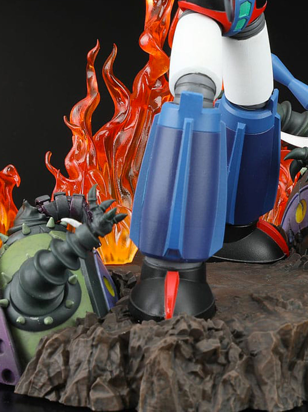 Grendizer Scene Selection 01 PVC Statue Grendizer "A Cry of Victory" - Plex